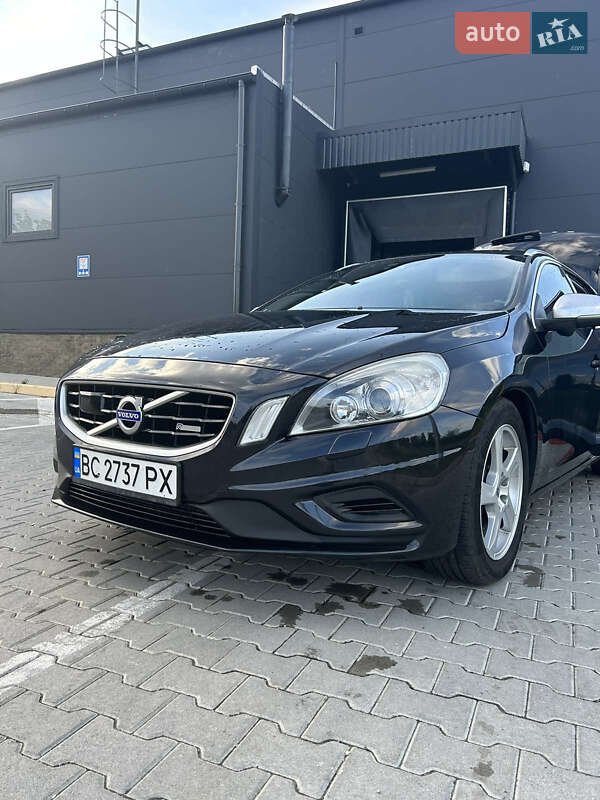 Универсал Volvo V60 2011 в Старом Самборе