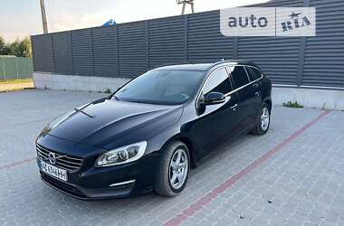 Універсал Volvo V60 2014 в Луцьку