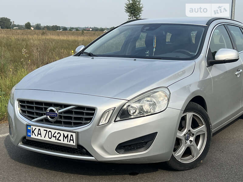 Універсал Volvo V60 2011 в Києві