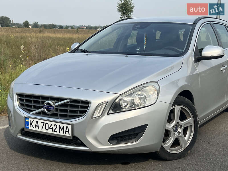 Універсал Volvo V60 2011 в Києві