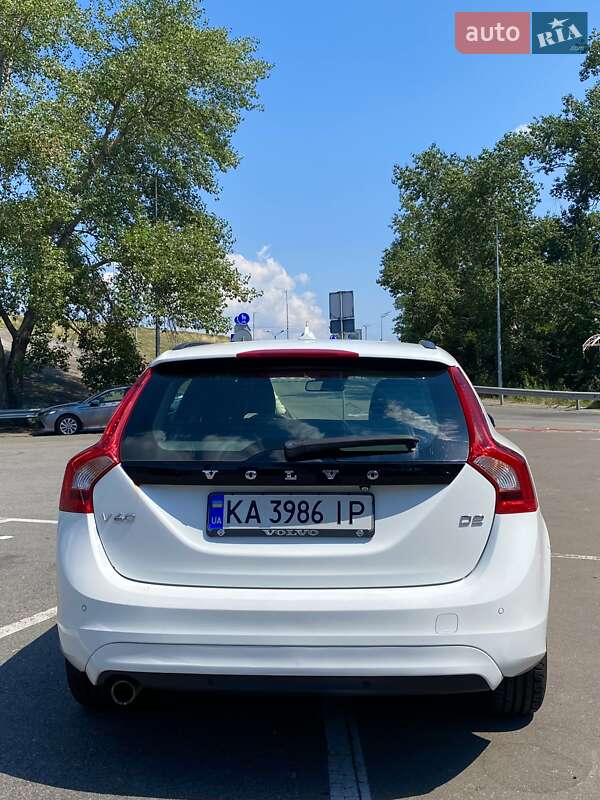 Универсал Volvo V60 2014 в Киеве фото 28 Универсал Volvo V60 2014 в Киеве
