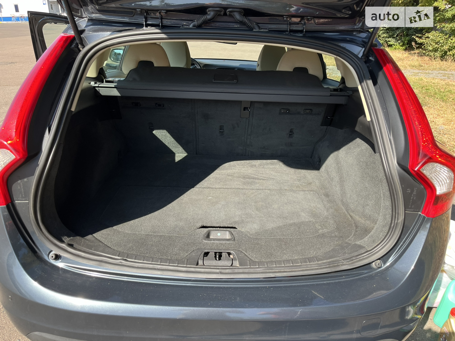 2010 Volvo V60 - мініатюра 16