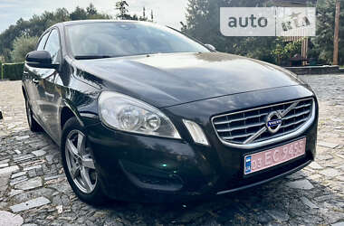 Універсал Volvo V60 2012 в Охтирці