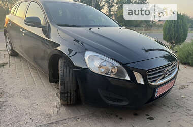 Универсал Volvo V60 2012 в Ахтырке