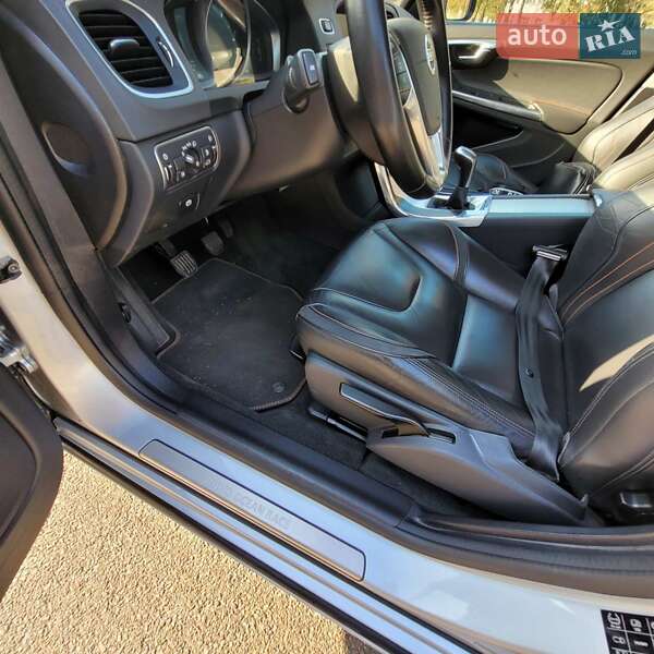 Универсал Volvo V60 2016 в Шостке