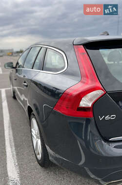 Универсал Volvo V60 2015 в Львове