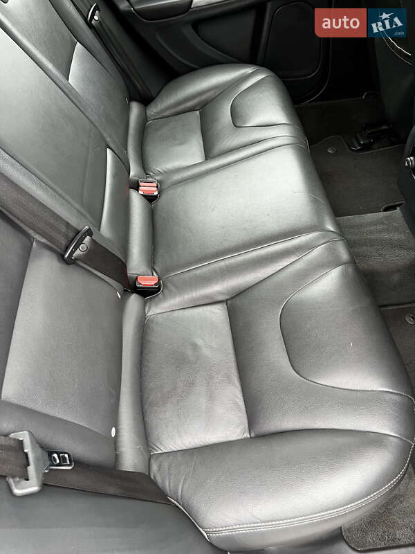 Универсал Volvo V60 2015 в Львове фото 18 Универсал Volvo V60 2015 в Львове