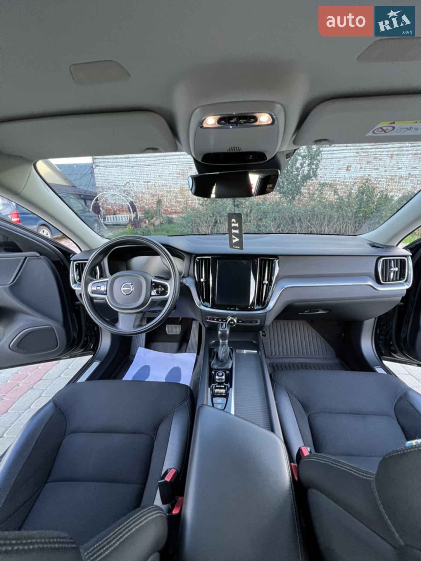 2018 Volvo V60 - мініатюра 18