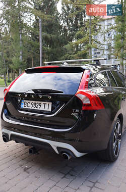 Универсал Volvo V60 2018 в 