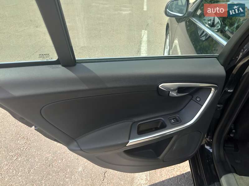 Універсал Volvo V60 2012 в Рівному