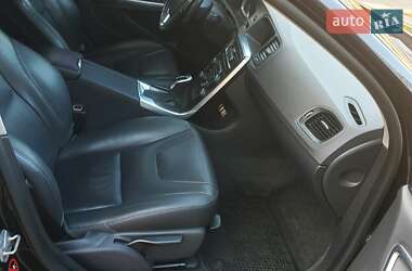 Универсал Volvo V60 2014 в 