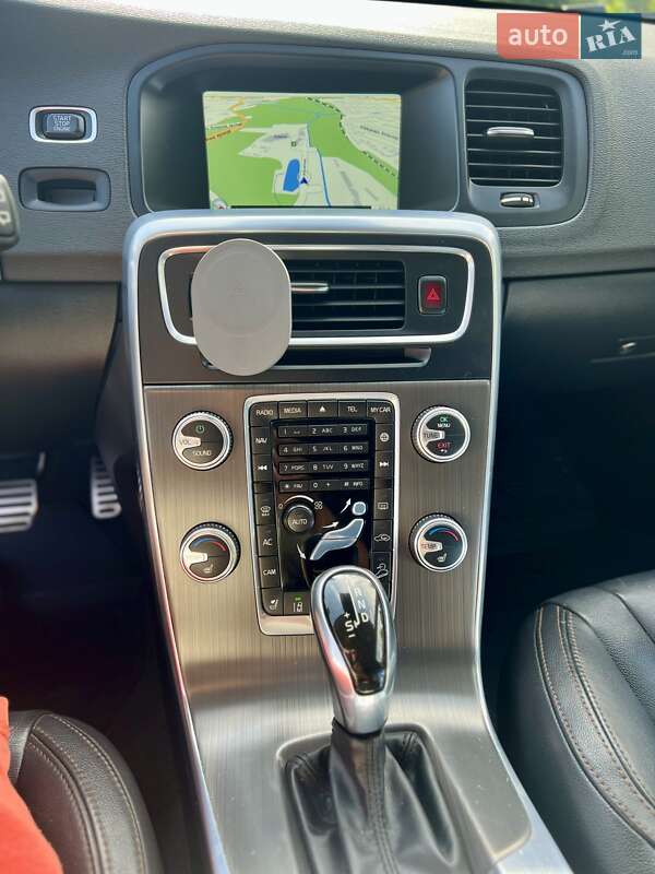 Універсал Volvo V60 2015 в Дніпрі фото 8 Універсал Volvo V60 2015 в Дніпрі