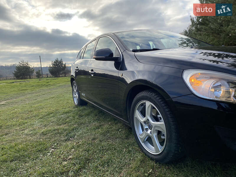 Универсал Volvo V60 2011 в Дрогобыче