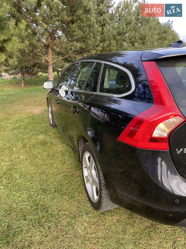 Универсал Volvo V60 2011 в Дрогобыче