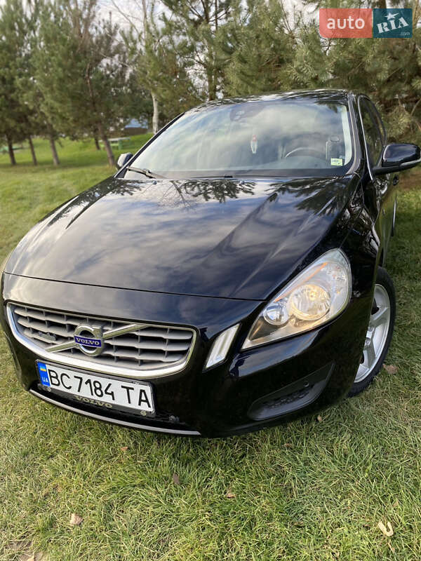 Универсал Volvo V60 2011 в Дрогобыче