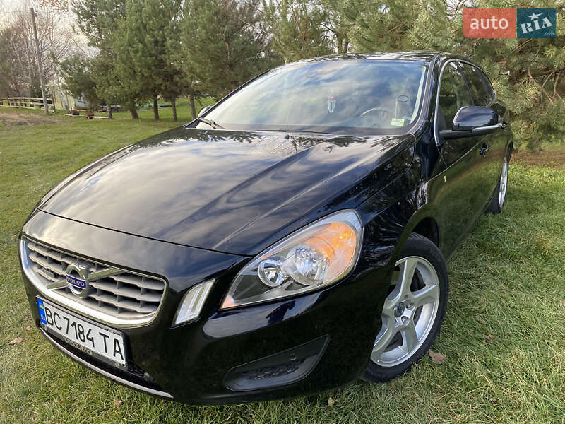Универсал Volvo V60 2011 в Дрогобыче