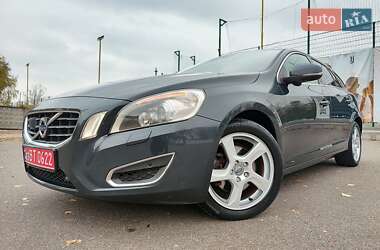 Универсал Volvo V60 2011 в Киеве