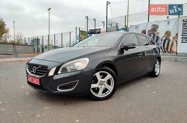 Универсал Volvo V60 2011 в Киеве