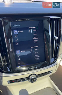 Универсал Volvo V60 2019 в 