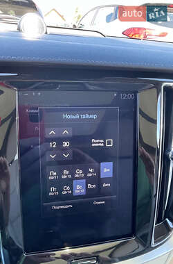 Универсал Volvo V60 2019 в 