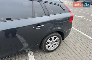 Универсал Volvo V60 2014 в Одессе