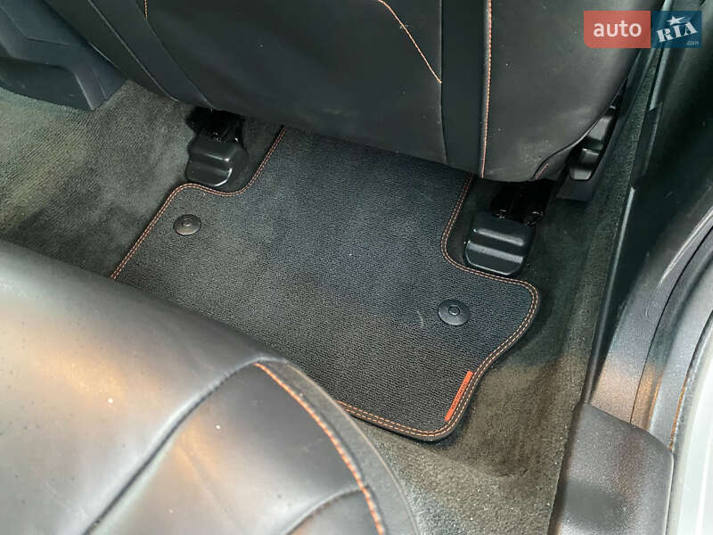 Универсал Volvo V60 2016 в Львове фото 39 Универсал Volvo V60 2016 в Львове