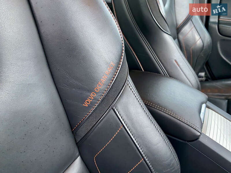 Универсал Volvo V60 2016 в Львове фото 46 Универсал Volvo V60 2016 в Львове