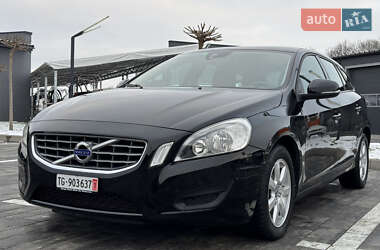 Універсал Volvo V60 2010 в Луцьку