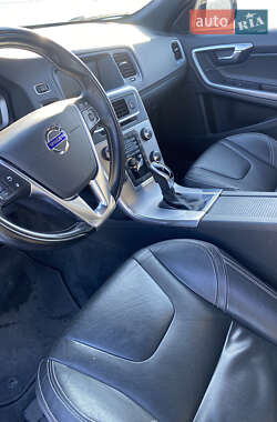 Универсал Volvo V60 2017 в 
