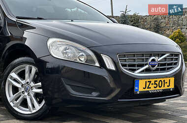 Універсал Volvo V60 2012 в Стрию