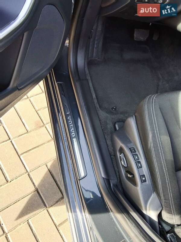 Универсал Volvo V60 2013 в Киеве фото 10 Универсал Volvo V60 2013 в Киеве