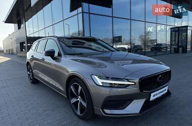 Универсал Volvo V60 2021 в Киеве