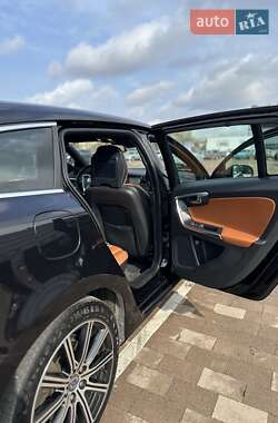 Універсал Volvo V60 2013 в 