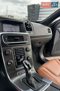 Універсал Volvo V60 2013 в 