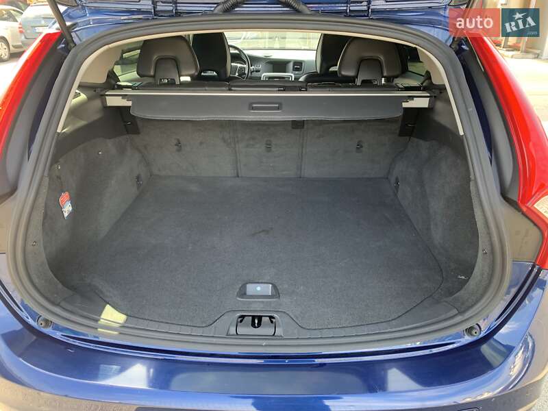 Універсал Volvo V60 2011 в Львові