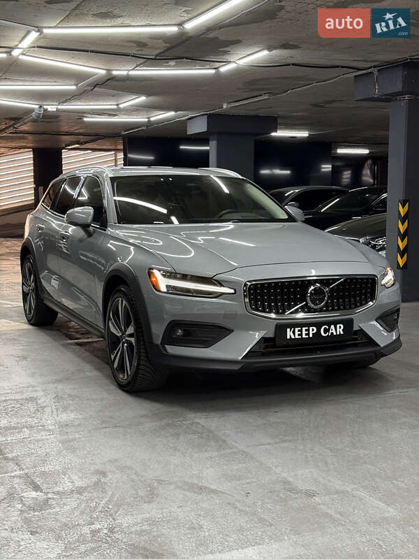 Универсал Volvo V60 2024 в Одессе