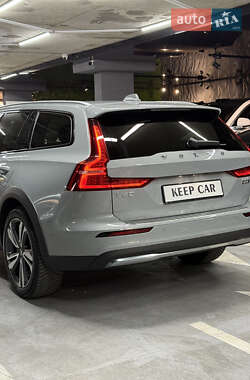 Универсал Volvo V60 2024 в 