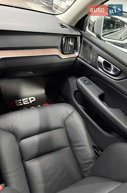 Универсал Volvo V60 2024 в 