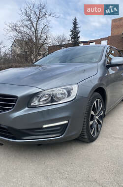 Универсал Volvo V60 2017 в 