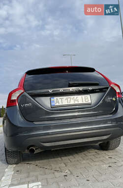 Универсал Volvo V60 2011 в 