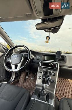 Универсал Volvo V60 2011 в 