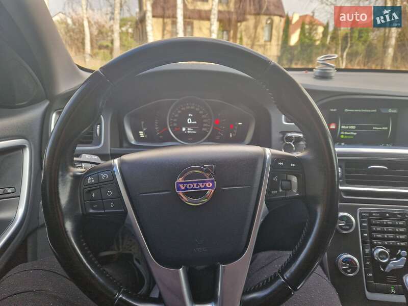 Универсал Volvo V60 2014 в Луцке