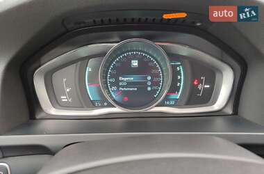 Универсал Volvo V60 2014 в 
