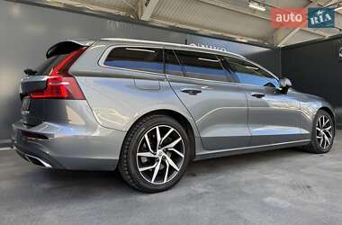 Универсал Volvo V60 2019 в 