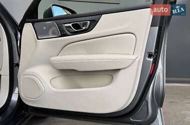 Универсал Volvo V60 2019 в 
