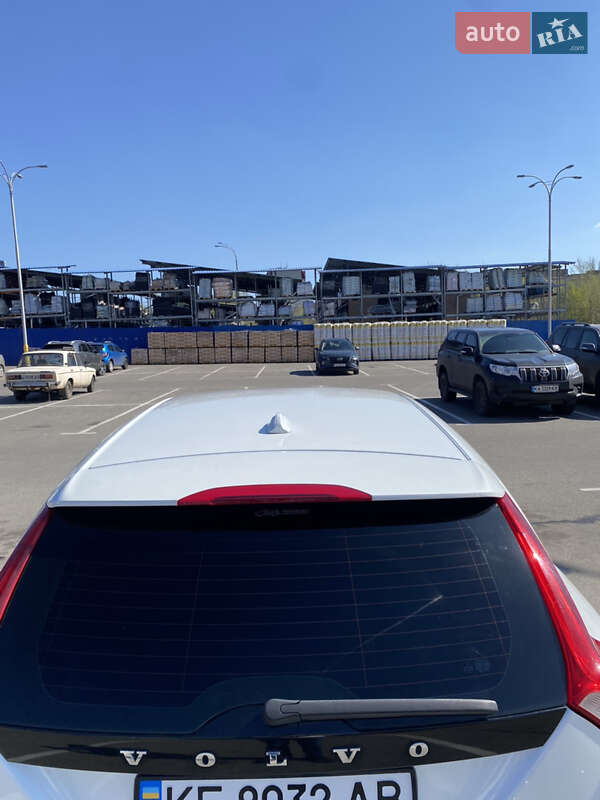 Универсал Volvo V60 2015 в Днепре фото 12 Универсал Volvo V60 2015 в Днепре