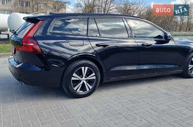 Универсал Volvo V60 2019 в 