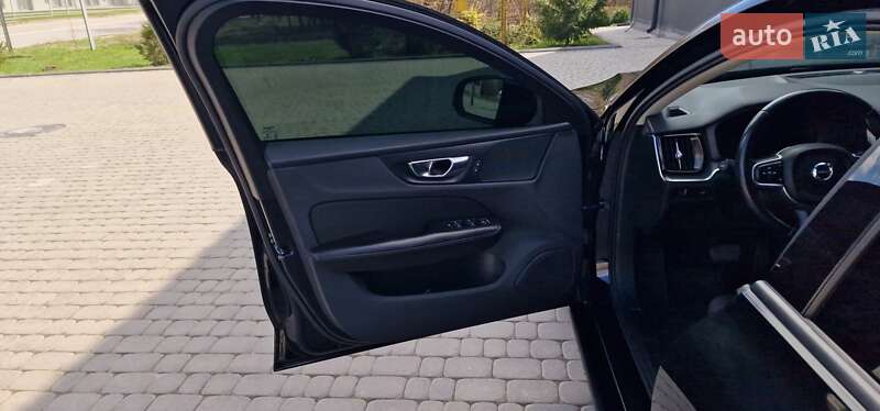 Универсал Volvo V60 2019 в Тернополе