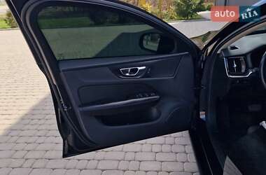Универсал Volvo V60 2019 в 