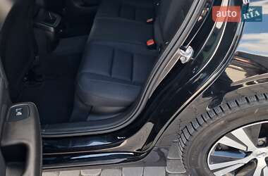 Универсал Volvo V60 2019 в 